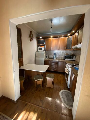 1 комнатный дом в Кыргызстан | Продажа домов: 61 м², 4 комнаты