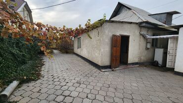 куплю дом в бишкеке ак орго: Дом, 80 м², 4 комнаты, Собственник, Старый ремонт