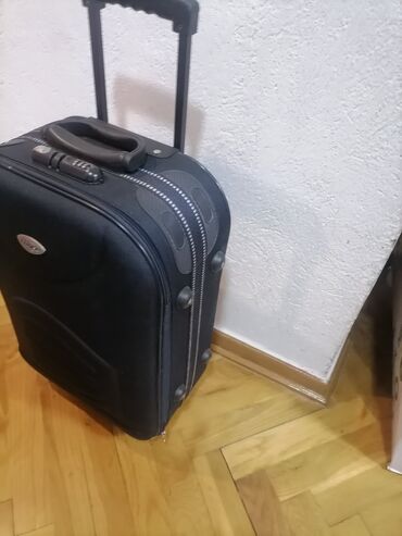 Putni koferi i torbe: Srednji kofer, bоја - Crna — 10