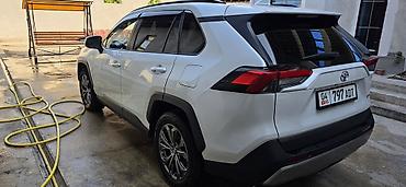 китайский автомобиль l7: Toyota RAV4: 2024 г., 2 л, Автомат, Бензин, Кроссовер — 4