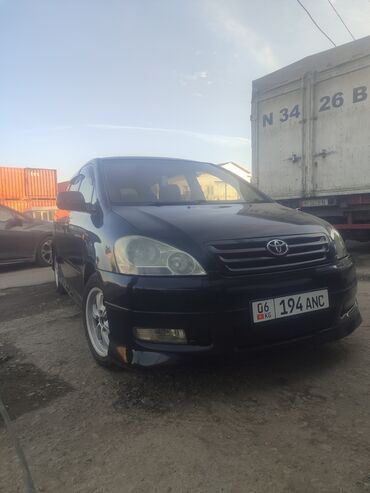 Toyota: Toyota Ipsum: 2003 г., 2.4 л, Автомат, Бензин, Седан