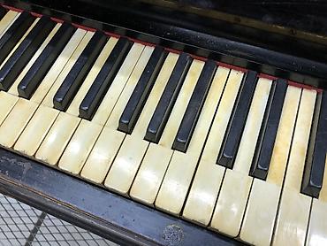 ikinci el gitara: Gədimi pianino! — 4