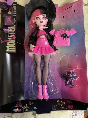домик куклы: Кукла Monster High – Draculaura (серия Generation 3/“Monster Magic”)