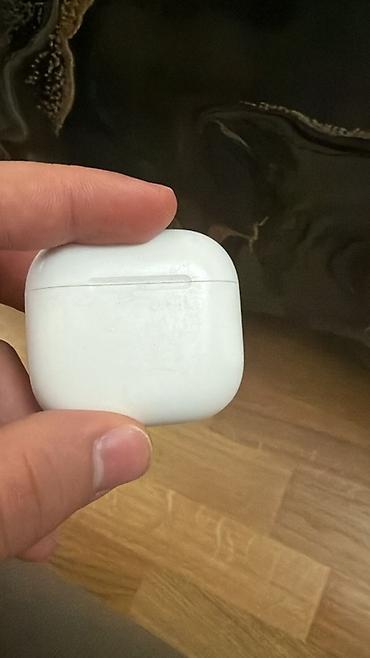 Qulaqcıqlar: Apple AirPods 4 sade cuzi endirim olacaq - Aktiv Səs-küyün — 3