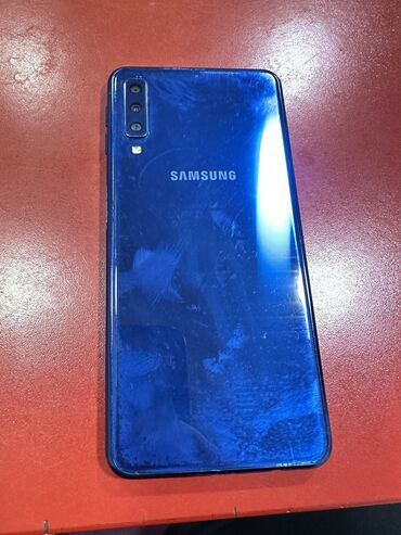 весенние платья: Samsung Galaxy A7 2018, 64 ГБ, цвет - Голубой, Отпечаток пальца