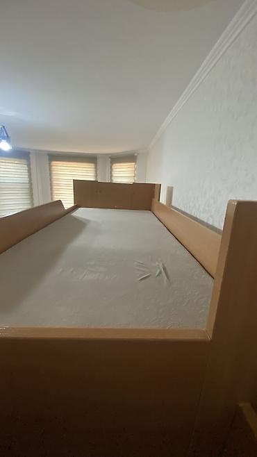 bunk bed: Двухъярусная детская кровать, Б/у, ЛДСП — 3