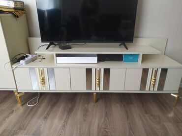 mebel dəsti: Tv altı.yeni alınıb