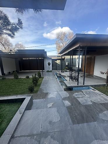 Продажа коттеджей и домов: Продаю 2 эт. Особняк Чон-Арык, 270 кВ.м 3,5 сотки псо — 4