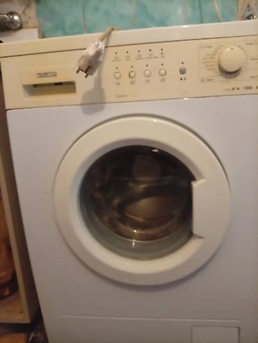 Статуэтки: Декоративные статуэтки «Лошадь» - Набор из трех фигур: две — 16