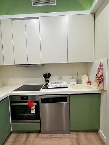 otag: İcarəyə verilir 2 otaqlı yeni tikili 75 m², Ağ şəhər q. Kateqoriya — 3