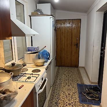 Долгосрочная аренда домов: Сдаётся небольшой дом,со всеми условия.Внутри,одна спальня, зал,кухня — 9