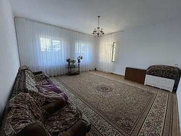 Продажа коттеджей и домов: 🏡 Продается двухэтажный дом 📍 Район с. Чон Арык 🔹 Участок — 8 соток — 8