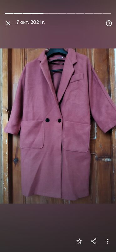 loreta пальто: Женское пальто oversize, цвет пыльная роза/терракотовый. - Крој