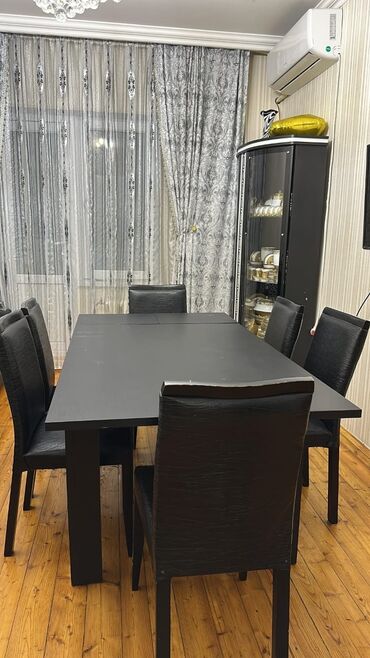 продам стол и стулья: Masa desti satılır. Qiymet 220 azn.Son qiymetdir. Masa bazalidir