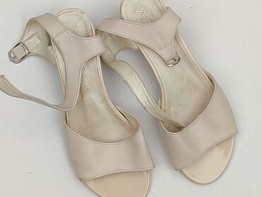botki wiosenne do sukienki: Sandals for women, 38, condition - Good