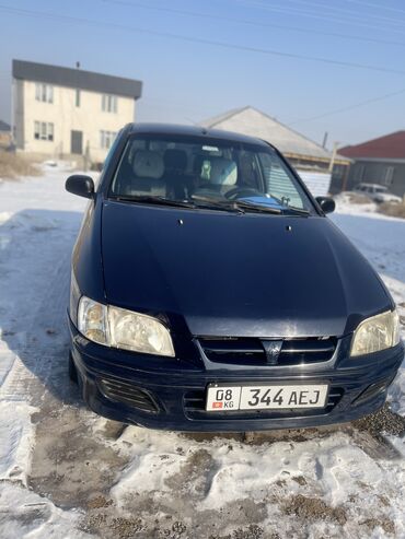 Mitsubishi: Mitsubishi Space Star: 2000 г., 1.8 л, Механика, Бензин, Седан