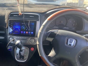 очень срочно продам: Honda Stream: 2003 г., 2 л, Автомат, Бензин, Вэн/Минивэн
