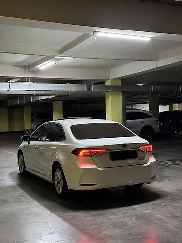 corolla 2016: Toyota Corolla: 2019 г., 1.8 л, Вариатор, Гибрид, Седан — 3