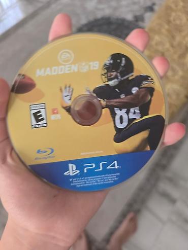 Техника и электроника: Məhsul: Madden NFL 19 – PS4 (Blu‑ray disk və orijinal qutu) — 2