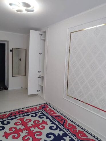 кв час ночь: 1 бөлмө, Кыймылсыз мүлк агенттиги, Чогуу жашоосу жок, Жарым -жартылай эмереги бар