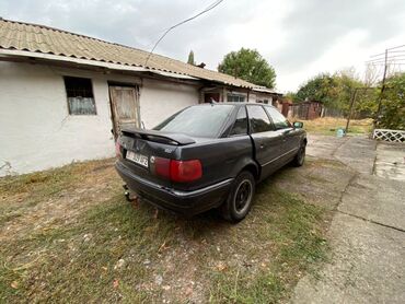 машина шаран: Audi 80: 1991 г., 2 л, Механика, Газ, Седан