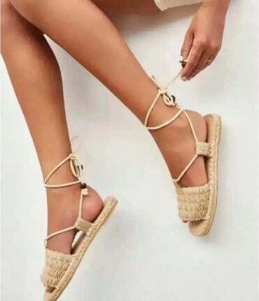 Босоножки, сандалии, шлепанцы: Босоножки, 39, Zara, Б/у, цвет - Бежевый, Самовывоз, Платная доставка