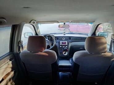 Mitsubishi: Təcili. Mitsubishi Airtrek – gümüş rəngli, şəhər və uzun yol üçün çox — 6