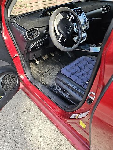 Toyota: Toyota Prius: 2017 г., 1.8 л, Автомат, Гибрид, Лифтбек at lalafo.kg — 7 Toyota: Toyota Prius: 2017 г., 1.8 л, Автомат, Гибрид, Лифтбек — 7