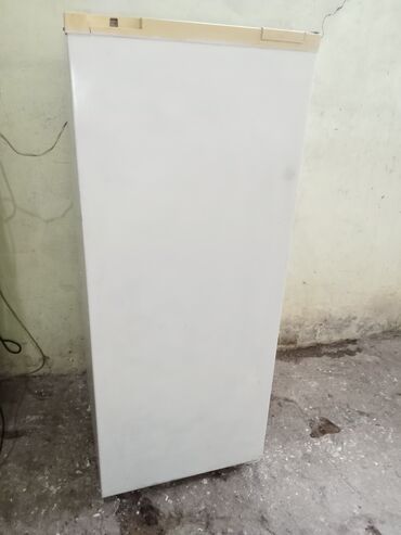 soyuduu: Soyuducu yaxşı soyudur işləyir çürüyü yoxdur. 60x140 cm Satılan kimi