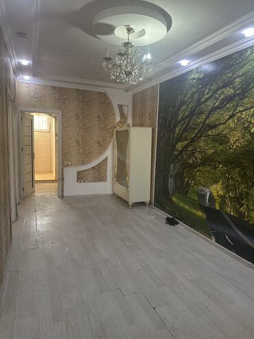 Həyət evləri və villaların satışı: 3 otaqlı, 1 kv. m, Kredit yoxdur, Orta təmir — 16