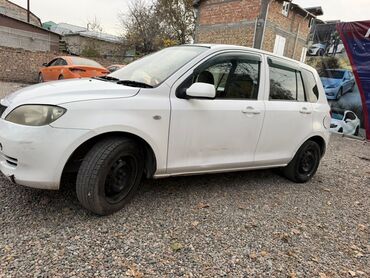 Mazda: Mazda Demio: 2004 г., 1.3 л, Автомат, Бензин, Хэтчбэк