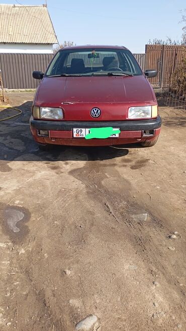 продаю машину под выкуп: Volkswagen Passat: 1989 г., 1.8 л, Механика, Бензин, Седан