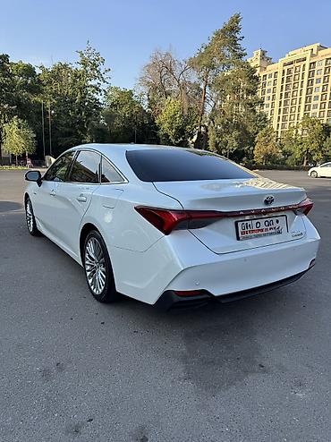 byd e2 2025: Toyota Avalon: 2019 г., 2.5 л, Гибрид, Седан — 7