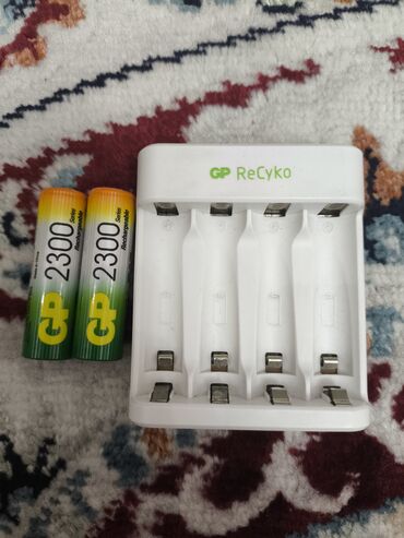 mx keys: Продаю аккумуляторные батарейки на 2300mah
с подзоряжаемым блоком