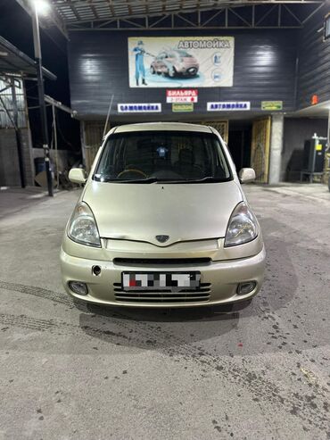 Транспорт: Toyota Funcargo: 2000 г., 1.5 л, Автомат, Бензин, Фургон