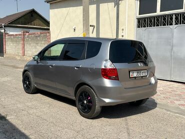 сколько стоит хонда фит в бишкеке: Honda Fit: 2005 г., 1.3 л, Автоматтык, Бензин, Хетчбек