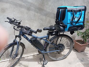 скоростной велик: İşlənmiş Elektrik velosipedi Stark, 28", sürətlərin sayı: 7, 500-750 Vt, Ünvandan götürmə