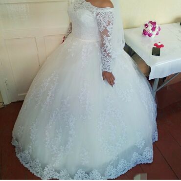 платье с белым воротником: Продаю свадебное платье