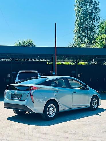 Транспорт: Toyota Prius: 2016 г., 1.8 л, Автомат, Гибрид, Лифтбек — 4