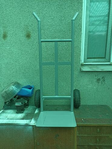 мотобур бишкек: Бакча инвентары, Бир дөңгөлөктүү арабалар жана арабалар, Өзү алып кетүү
