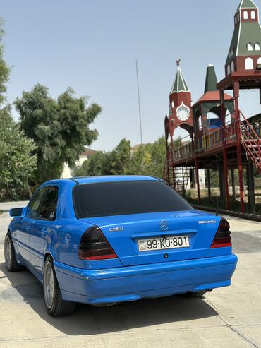 Mercedes-Benz: Mercedes-Benz 220: 2.2 l | 1998 il Sedan — 7