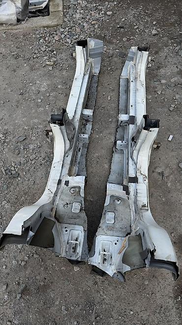 пороги crv: Внутренние накладки порогов Honda, 2004 г., Б/у, Оригинал — 1