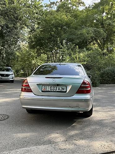 x class: Mercedes-Benz E-Class: 2002 г., 2.6 л, Автомат, Бензин, Седан — 4