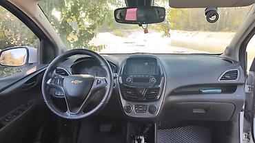 honda inside: Chevrolet Spark: 2018 г., 1 л, Автомат, Бензин, Хэтчбэк — 5