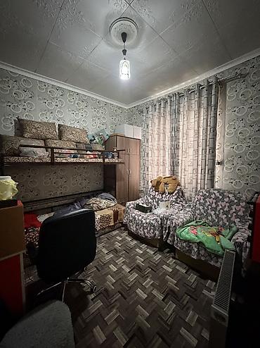 Продажа полдома: Продаю 2х комнатный дом барачного типа в Кызыл-Аскере,по улице — 1