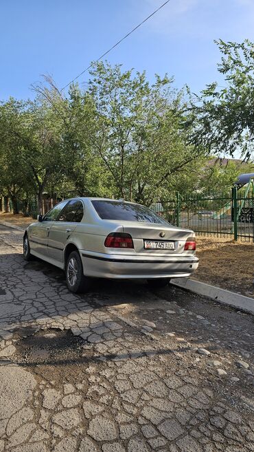 купить фронтальный погрузчик бу: BMW 520: 1999 г., 2 л, Автоматтык, Бензин, Седан