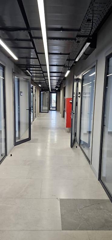 доброй плаза: Аренда офисов, 70 м², В бизнес центре, С видом на горы, 1 линия — 7