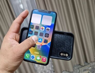 Apple iPhone: IPhone X, Б/у, 64 ГБ, Черный, Наушники, Зарядное устройство, Защитное стекло, 100 %