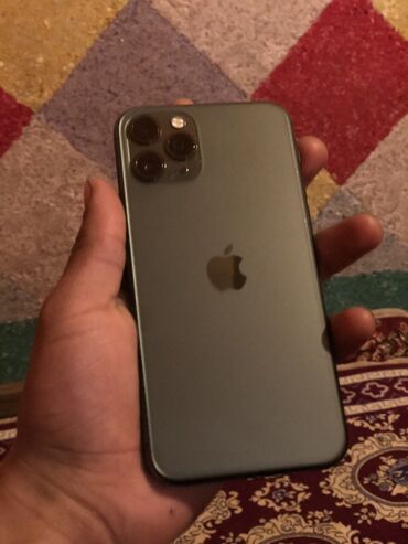 iphone 11 продам: IPhone 11 Pro, Б/у, 256 ГБ, Black Titanium, Зарядное устройство, Чехол, Кабель, 75 %