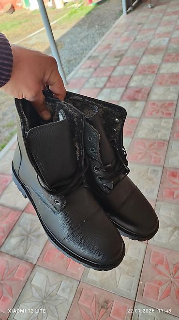 Botinkalar: Qış üçün isti iş çəkmələri - Material: qalın, möhkəm qara dəriyə — 6